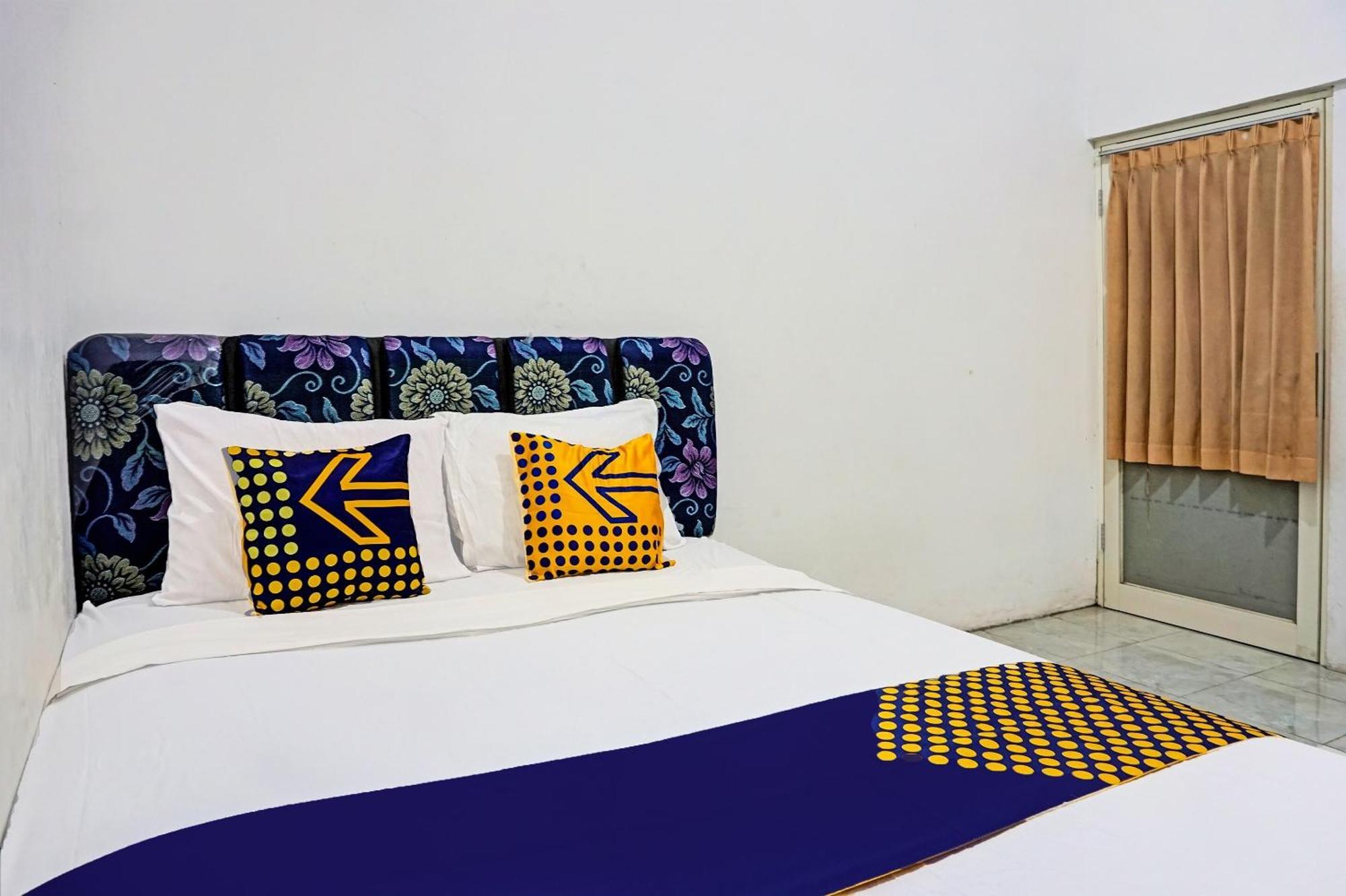 Hotel Spot On 91718 Kost Damai Syariah Sidoarjo